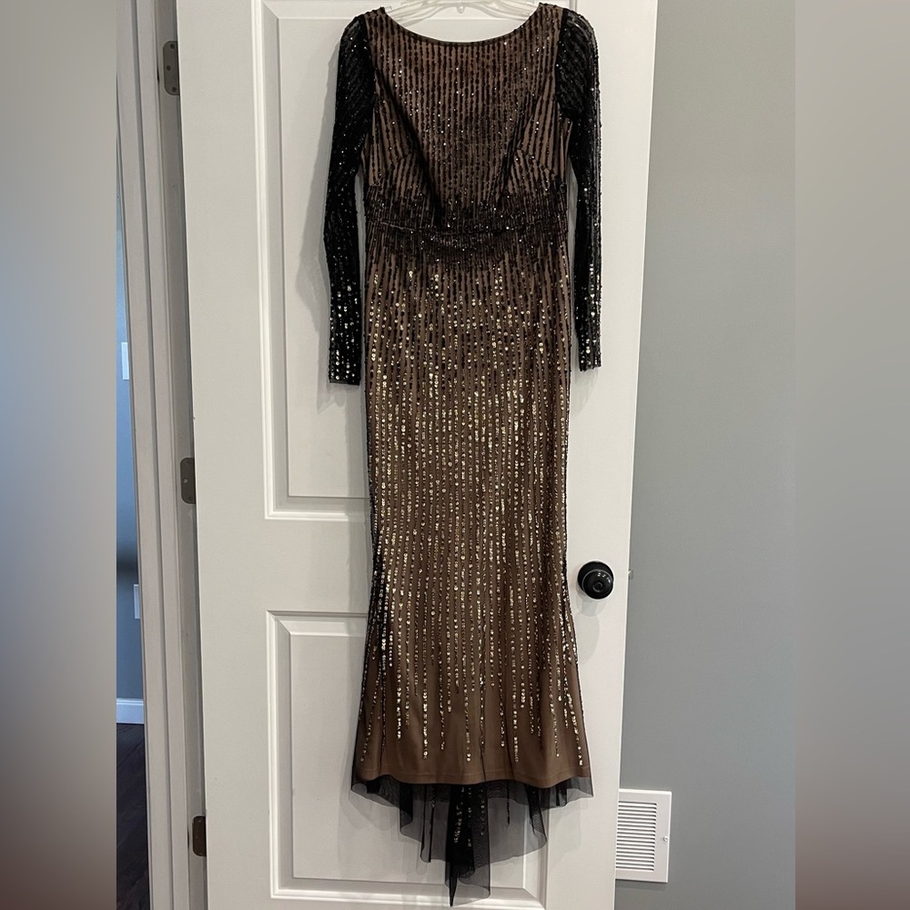 Adrianna pappell evening gown